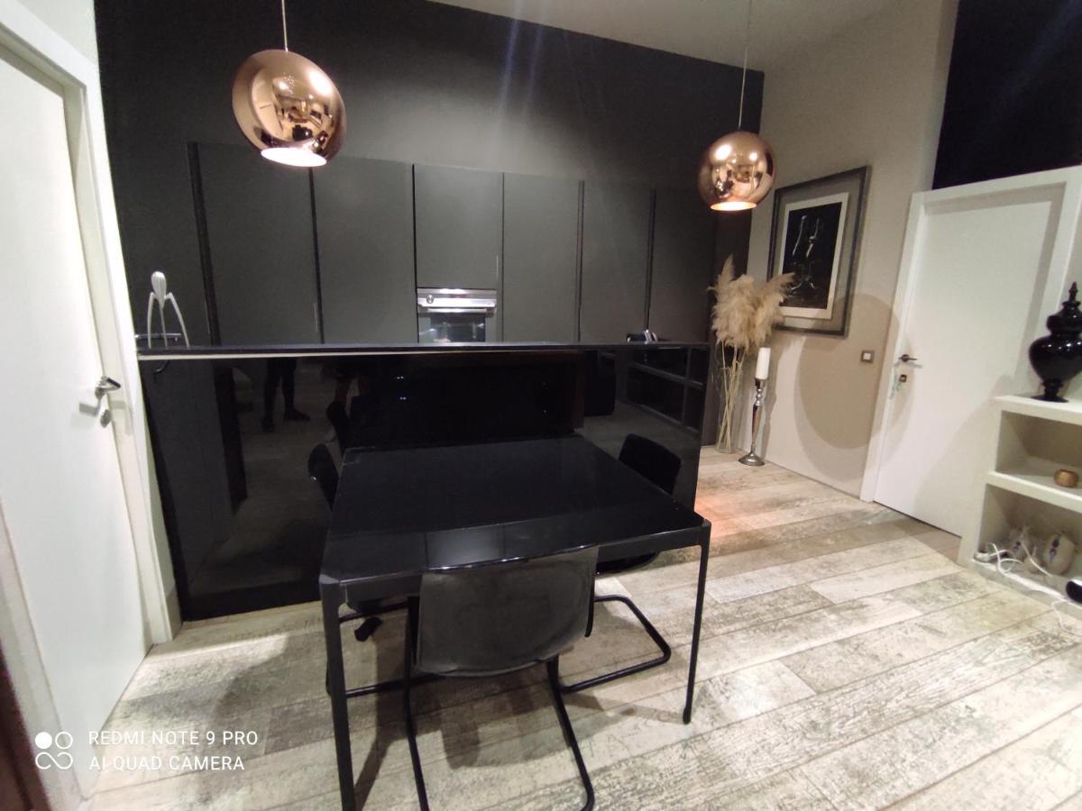 Habitacion Y Bano En Planta Independiente En Centro De Sevilla Ngoại thất bức ảnh
