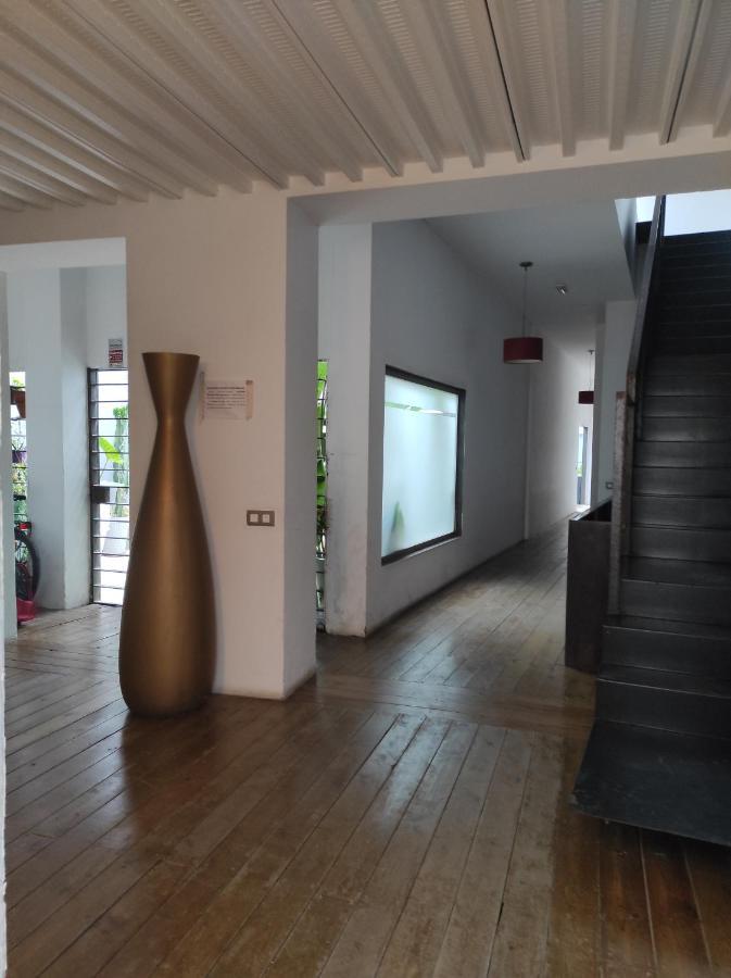 Habitacion Y Bano En Planta Independiente En Centro De Sevilla Ngoại thất bức ảnh